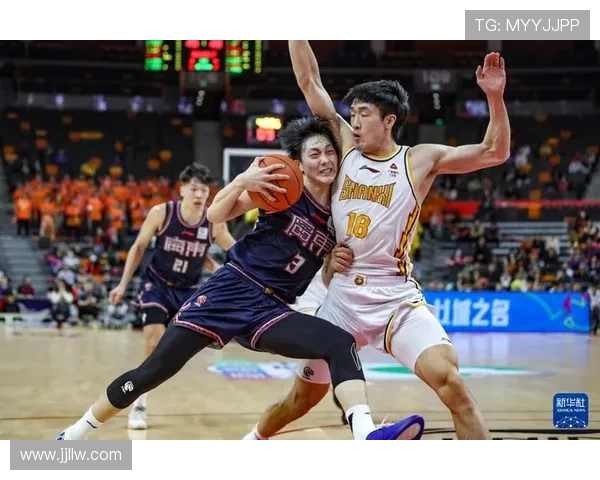 张鼎岩三满分扣篮夺冠 胡明轩蝉联三分王